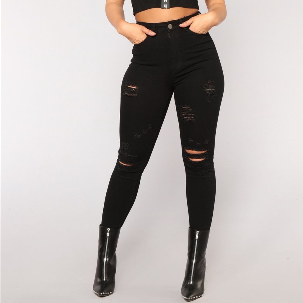 Get in the Groove Distressed Jeans